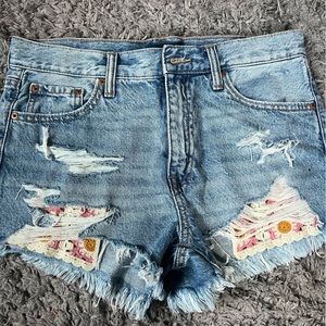 New Aeropostale Ripped Jean Shorts with Floral Pockets